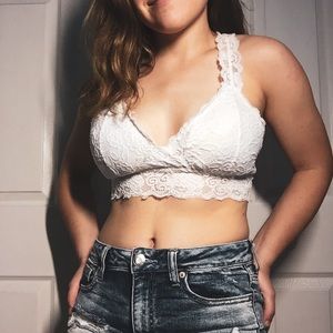 Cute white bralet!!